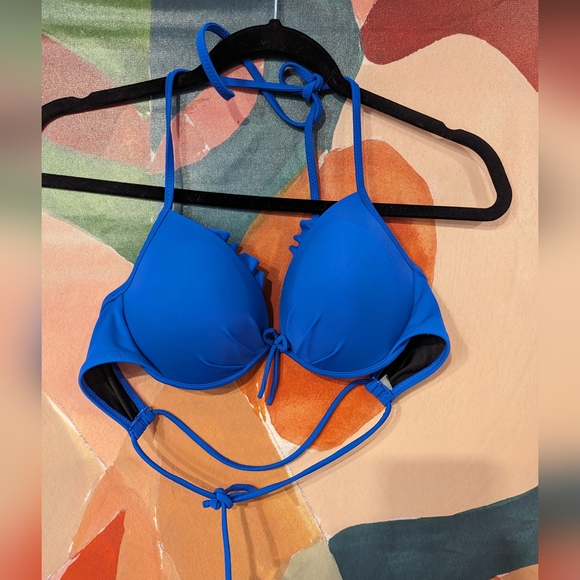 DONATED TO MAUI. - Picture 2 of 3